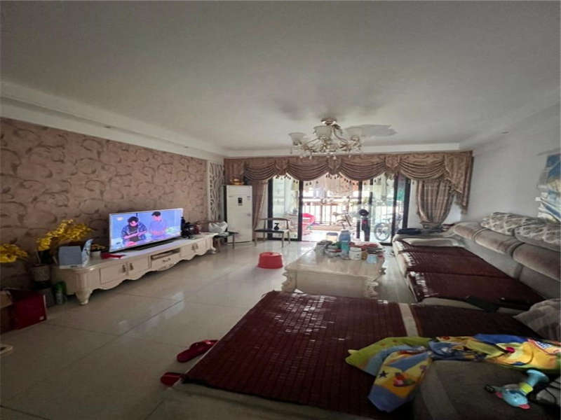 中海國際社區(qū)二期（中海江御名園）法拍房二期二區(qū)3、4棟808房