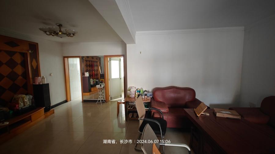 新河大市場(chǎng)（湖動(dòng)社區(qū)新河市場(chǎng)）法拍房718、818號(hào)