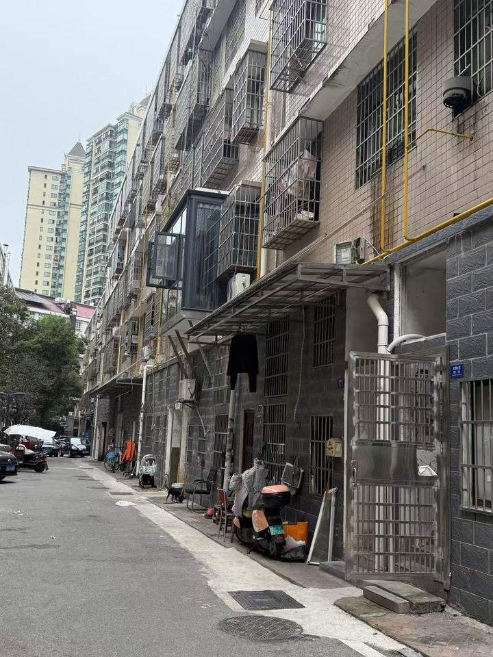 （整棟收租）松雅小區(qū)松雅安置區(qū)法拍房B-9號(hào)棟101、201、301、401房產(chǎn)